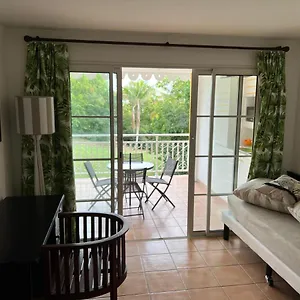 Dans Touristique Renomee - Exceptionnel Pour Un Sejour De Detente Sainte-Anne (Grande-Terre)